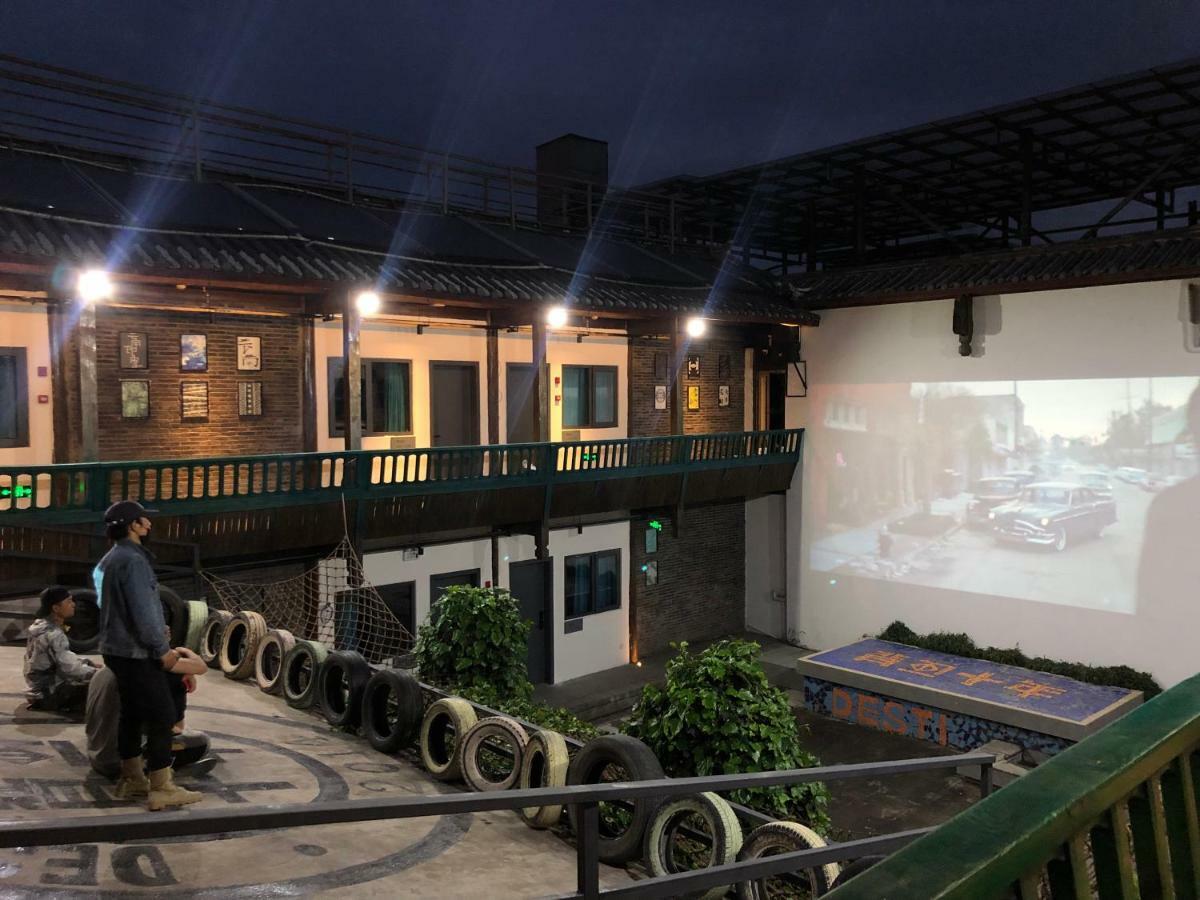 Lijiang Desti Youth Park Hostel Exterior foto